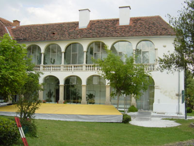 Schlo&szlig Hartberg